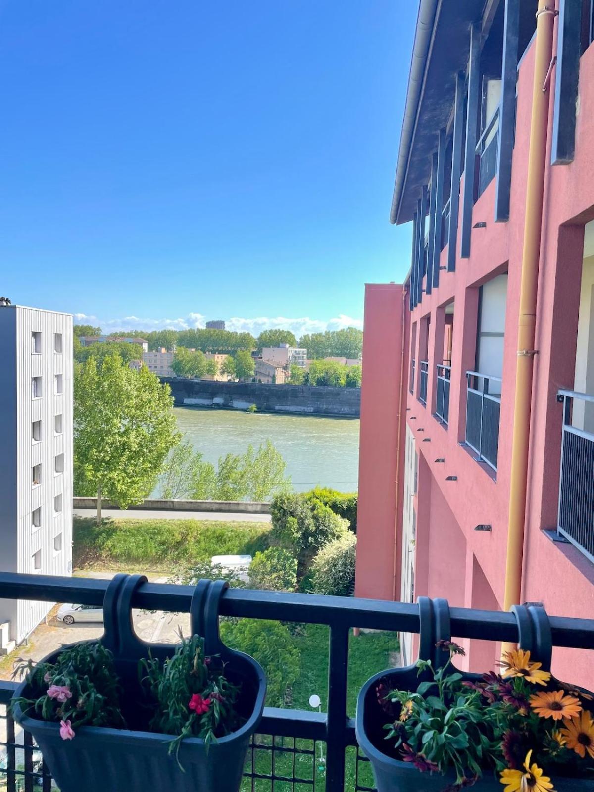 Apartment Spacieux - Grand Balcon - Compans Toulouse